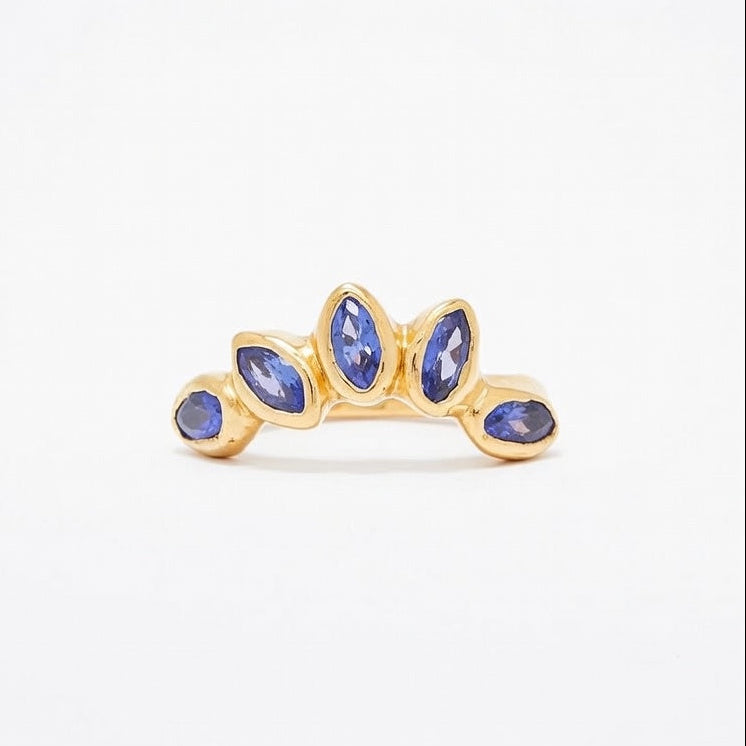 Tanzanite Organic Bezel Gold Ring