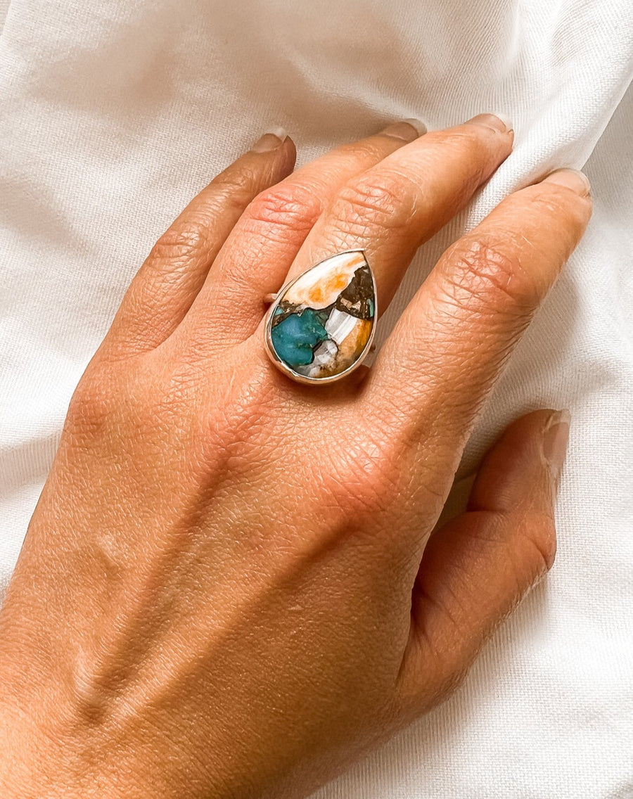 Bold Oyster Turquoise Tear Drop- O½ (US7.5)
